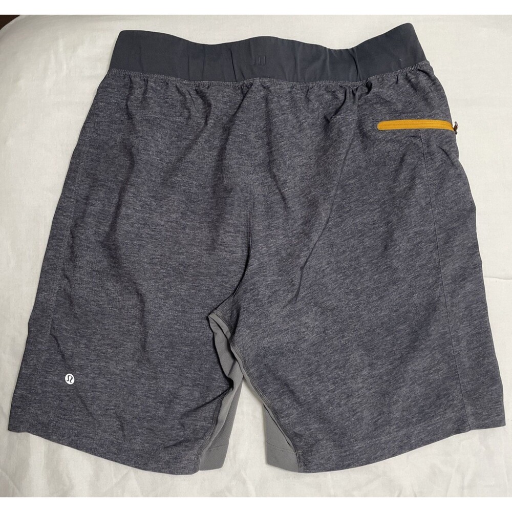 Lululemon Large T.H.E. Short 9” Heather Texture Printed Greyt Deep Coal Yellow - Picture 3 of 10